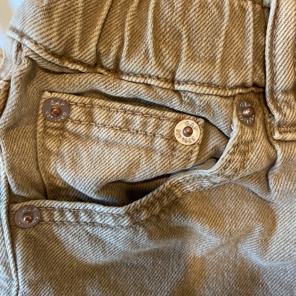 Girls size 12 GAP tan barrel jeans - Picture 2 of 3